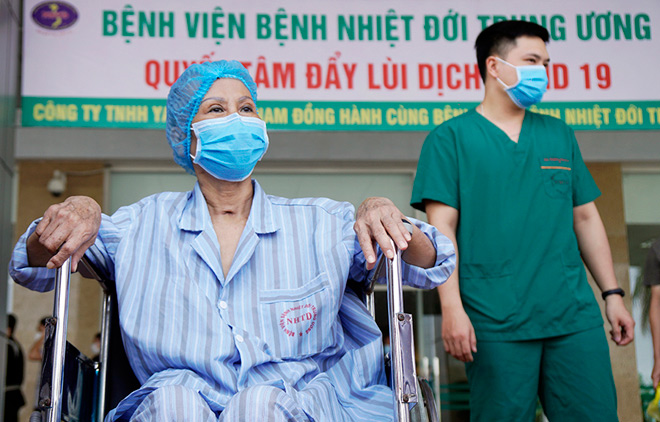 Bác sĩ tiết lộ chi phí điều trị cho bệnh nhân nhiễm COVID-19 nặng nhất miền Bắc