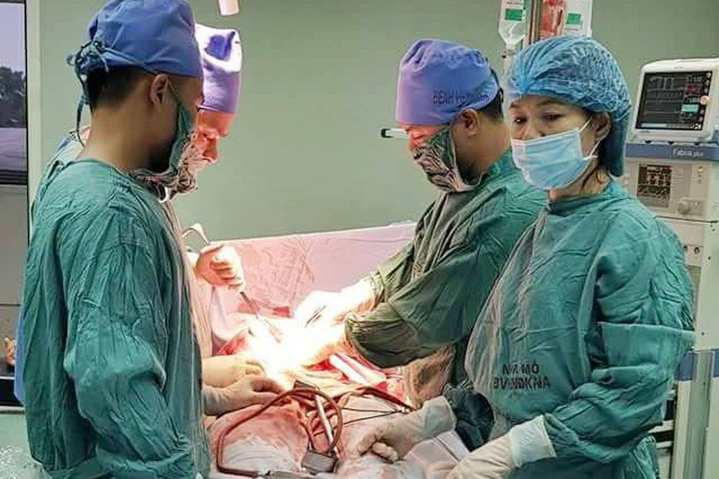 Triệu chứng của băng huyết sau sinh l&agrave; g&igrave;?