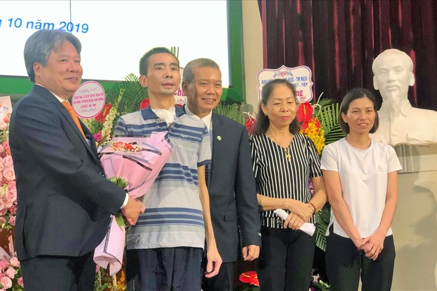 Bệnh nhân ghép phổi đầu tiên đã được xuất viện