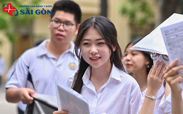 Hướng dẫn ôn thi Khối B hiệu quả từ Cơ bản đến Nâng cao