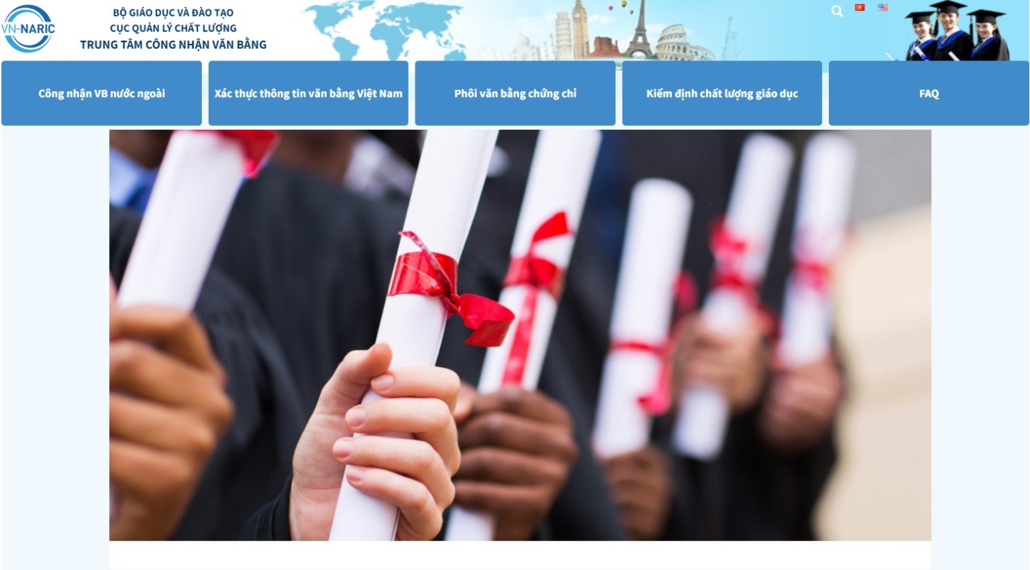 Bộ GD-ĐT khuyến c&aacute;o c&aacute;ch nhận biết giấy c&ocirc;ng nhận văn bằng giả mạo