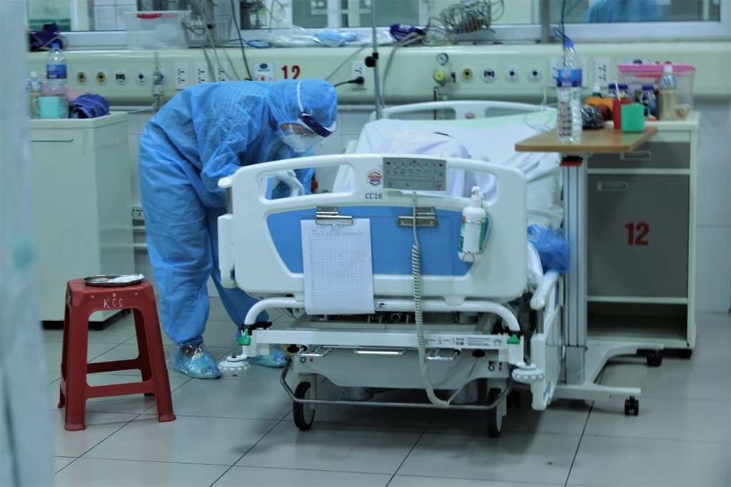 Bộ Y tế: Người dân không mua, dự trữ thuốc phòng, trị Covid-19