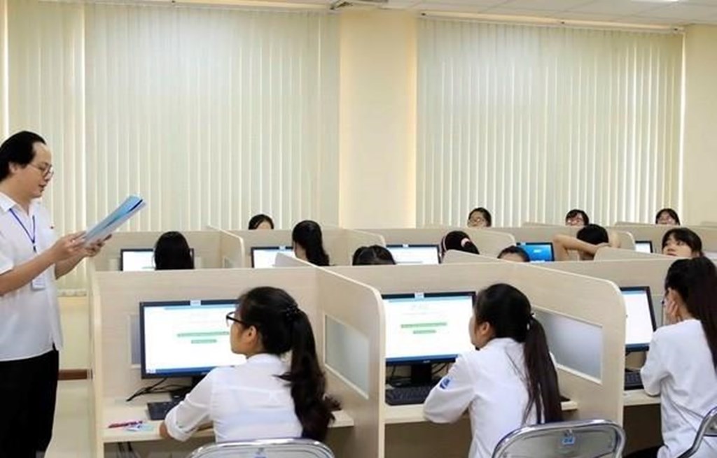 Các kỳ thi riêng tuyển sinh đại học sẽ bắt đầu từ tháng 12