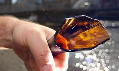 Càm ràm chuyện ăn nhậu, vợ bị chồng đâm thủng bụng bằng chai bia