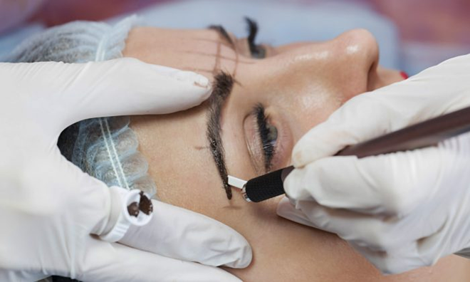 Cẩn thận mắc bệnh truyền nhiễm vì phun, xăm không an toàn