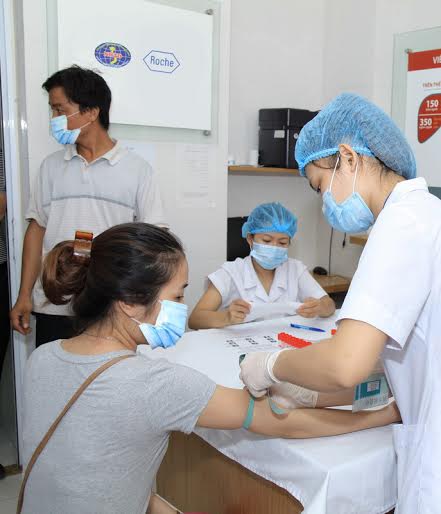 Chi ph&iacute; kh&aacute;m bệnh bệnh viện Nhiệt Đới