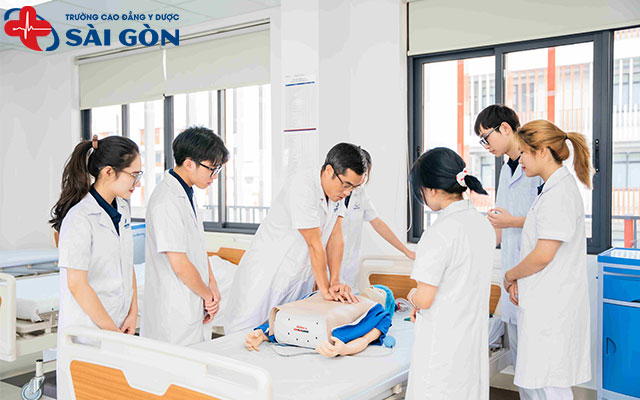 Điều dưỡng hiện nay l&agrave; một trong những ng&agrave;nh quan trọng trong hệ thống Y tế ở nước ta