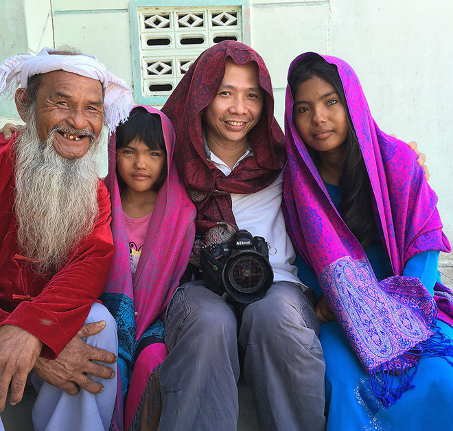 Thạch Thị Sa Pa sở hữu đ&ocirc;i mắt hai m&agrave;u đẹp lạ