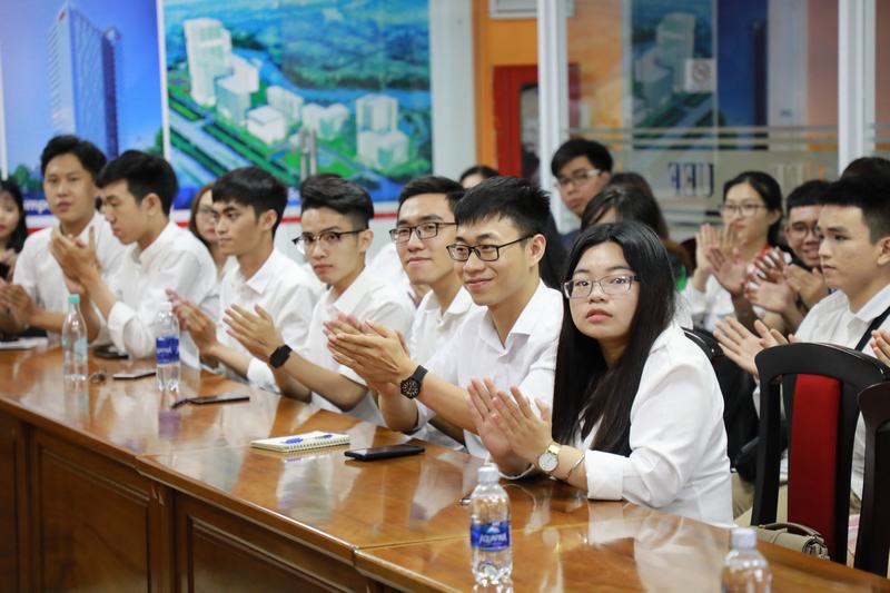 Ng&agrave;nh Kinh doanh quốc tế được nhiều sinh vi&ecirc;n quan t&acirc;m