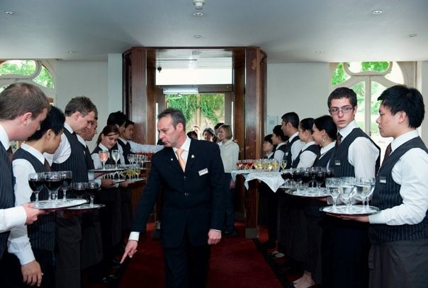 ngành quản trị khách sạn