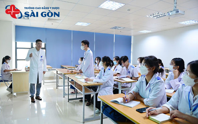 cử nh&acirc;n phục hồi chức năng