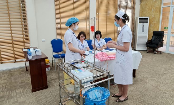 điều dưỡng chuy&ecirc;n ng&agrave;nh hộ sinh