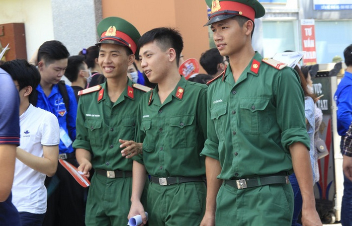 dieu-kien-thi-tuyen-cac-nganh-quan-doi