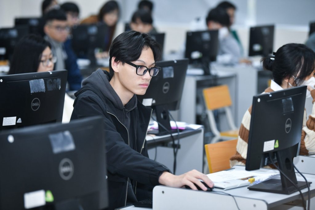 Gần 7.000 thí sinh bị dừng thi đánh giá tư duy năm 2024 được tổ chức thi lại