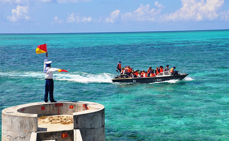 Khối A14 dành cho những bạn thí sinh yêu thích khám phá lĩnh vực môi trường và thời tiết biển đảo