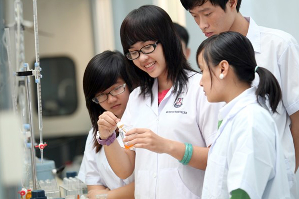 Học văn bằng 2 là lựa chọn của nhiều người