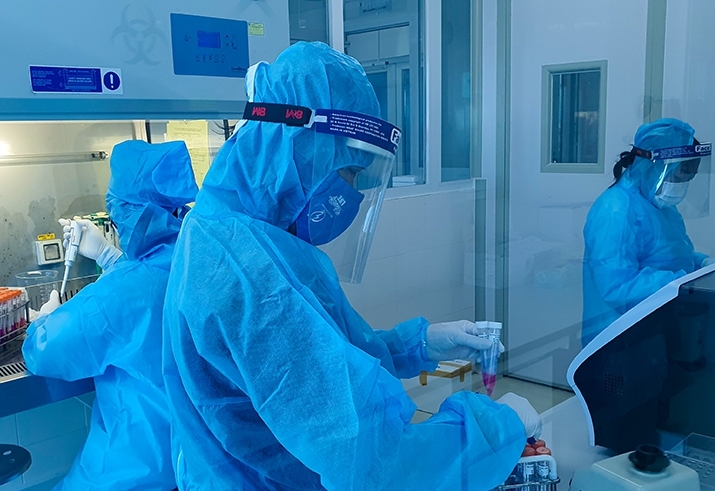 Hà Nội khẩn trương nâng cao năng lực điều trị F0 tầng 1