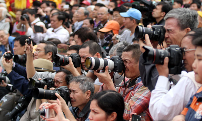 hoc-bao-chi-ra-lam-gi