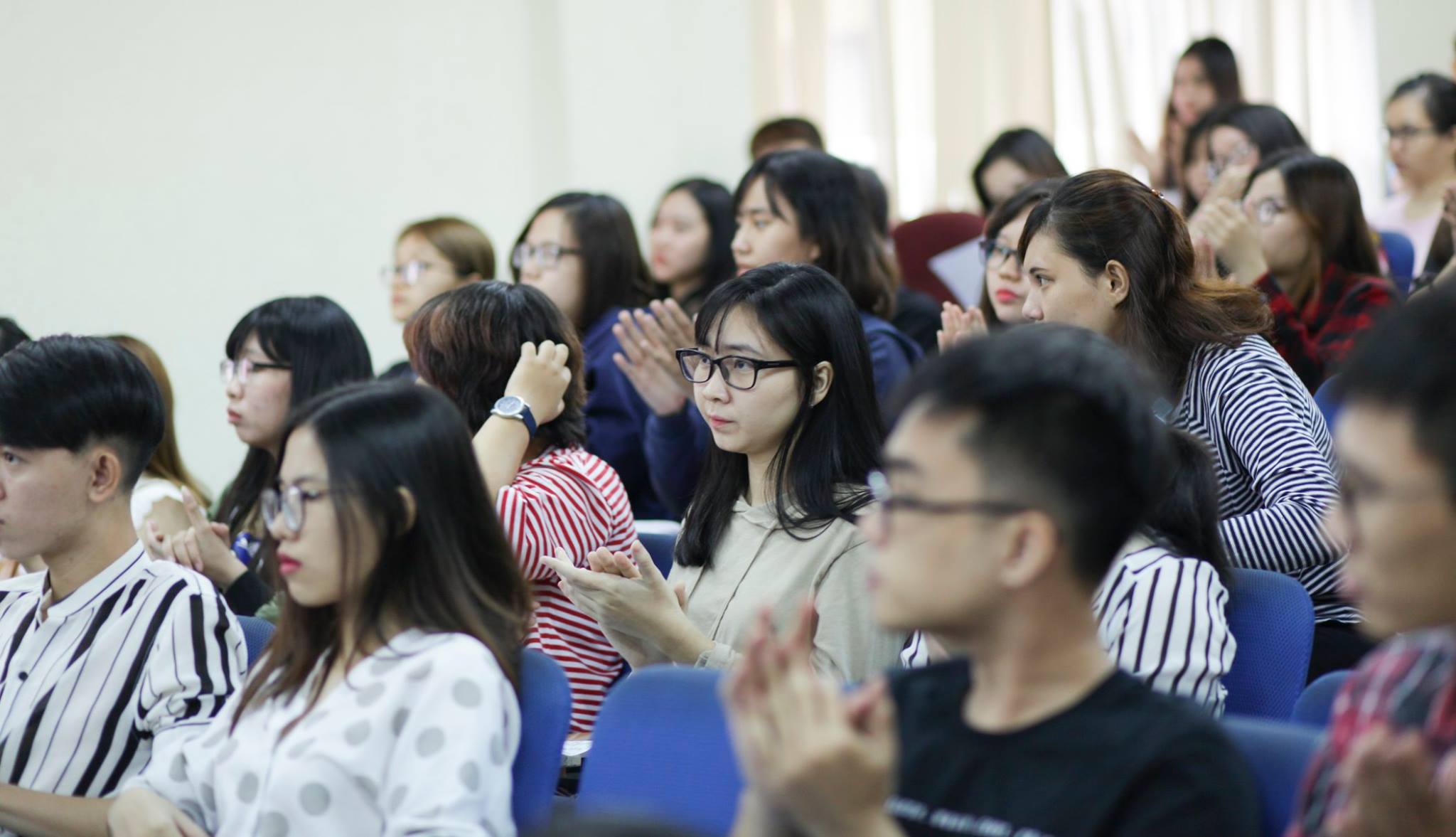 Học Cao đẳng nghề có tương lai không?