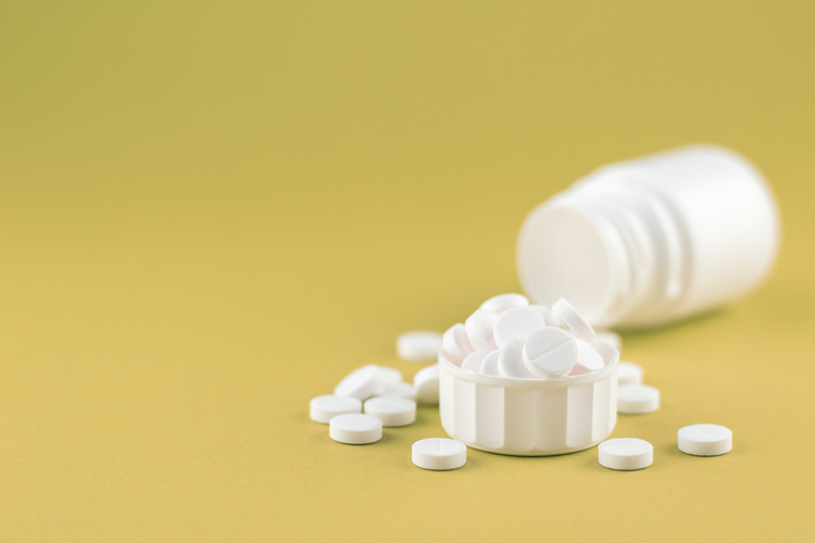 Khi dùng thuốc Asenapine bạn cần lưu ý những gì?