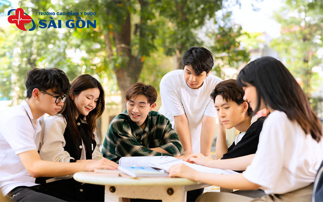 Khối B02 gồm những môn gì? Ngành nào? Top trường Đại học uy tín xét tuyển