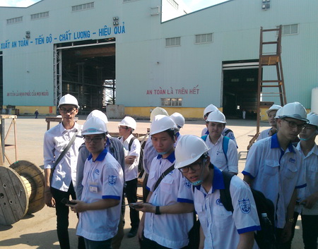 Kinh tế vận tải là ngành gì? Có nên học ngành vận tải biển không?