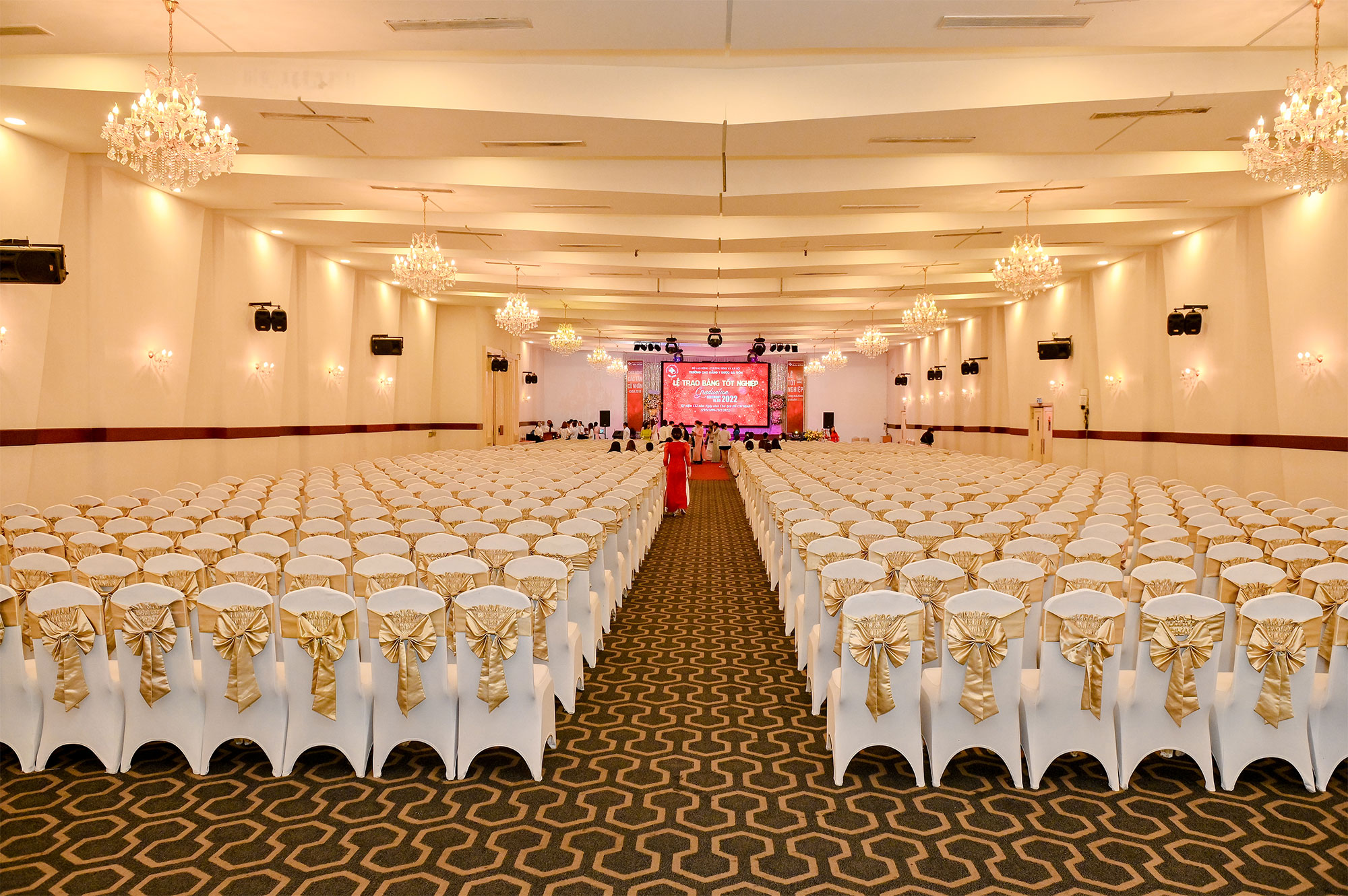 Lễ trao bằng tốt nghiệp Trường Cao đẳng Y Dược S&agrave;i G&ograve;n