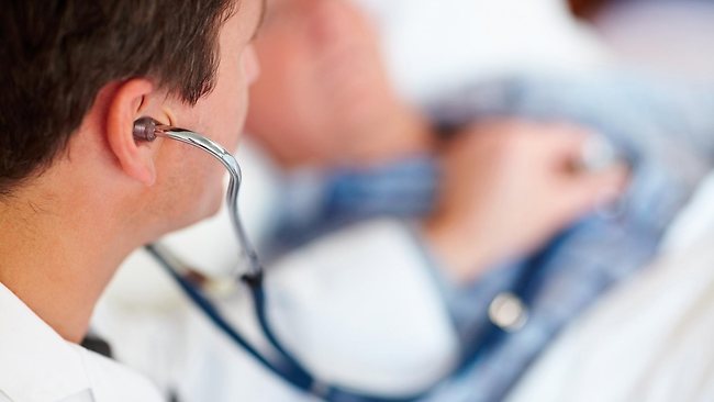 Nếu bệnh nh&acirc;n gặp một số t&aacute;c dụng phụ khi d&ugrave;ng thuốc Myonal cần b&aacute;o ngay cho b&aacute;c sĩ điều trị