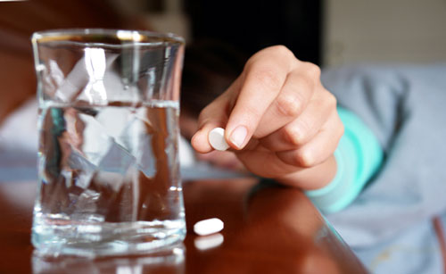 Zinmax dạng vỉ chủ yếu dùng điều trị các bệnh do vi khuẩn nhạy cảm