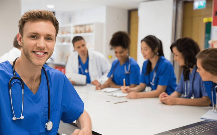 Nên du học ngành Dược ở đâu là tốt nhất?