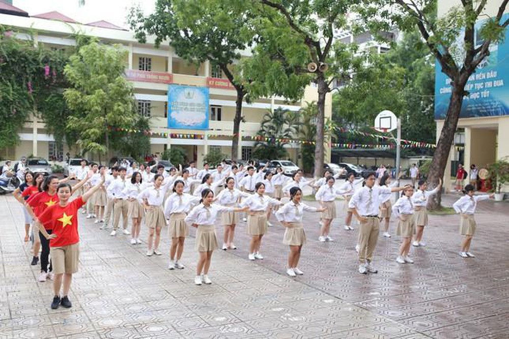 nganh-giao-duc-the-chat