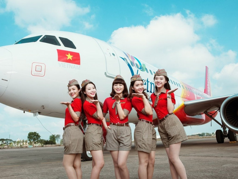 Ng&agrave;nh h&agrave;ng kh&ocirc;ng l&agrave; một trong những ng&agrave;nh mơ ước của nhiều người