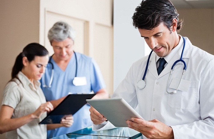 Ng&agrave;nh X&eacute;t nghiệm Y học dự ph&ograve;ng mở ra một tương lai tươi s&aacute;ng