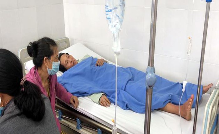 Nhiều người gặp nạn trong mùa mưa vì rắn lục đuôi đỏ