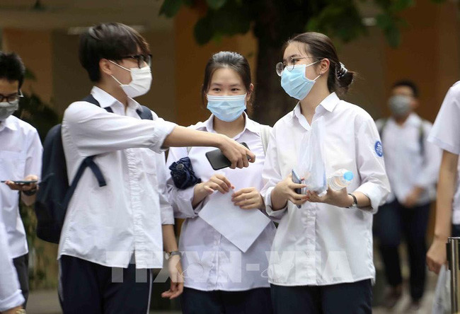 Nhiều trường đại học tăng mạnh học phí