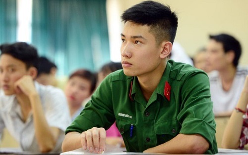 Nhiều trường Quân đội tuyển thí sinh cận thị