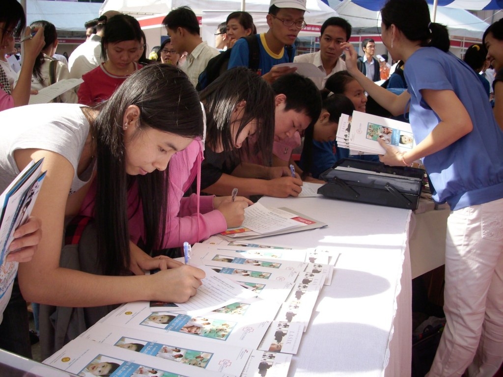 Sinh vi&ecirc;n thiếu kỹ năng mềm sẽ mất đi nhiều cơ hội việc l&agrave;m