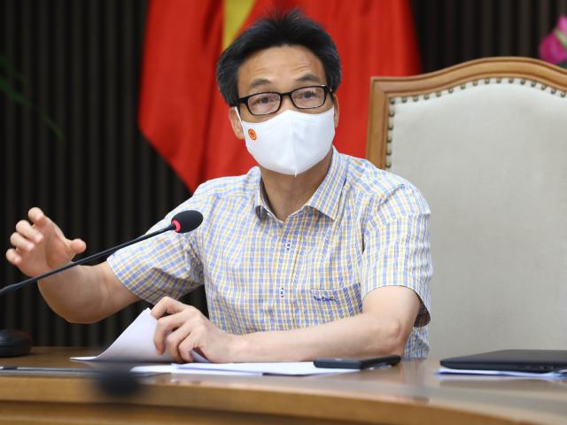Phó Thủ tướng Vũ Đức Đam yêu cầu khẩn trương tiêm vắc-xin cho người dưới 18 tuổi