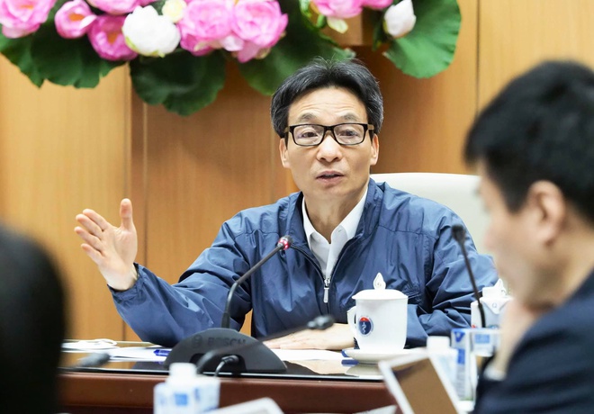 Phó TT Vũ Đức Đam: Hà Nội không thể chủ quan vì biến thể mới của virus SARS-CoV-2 lây rất nhanh