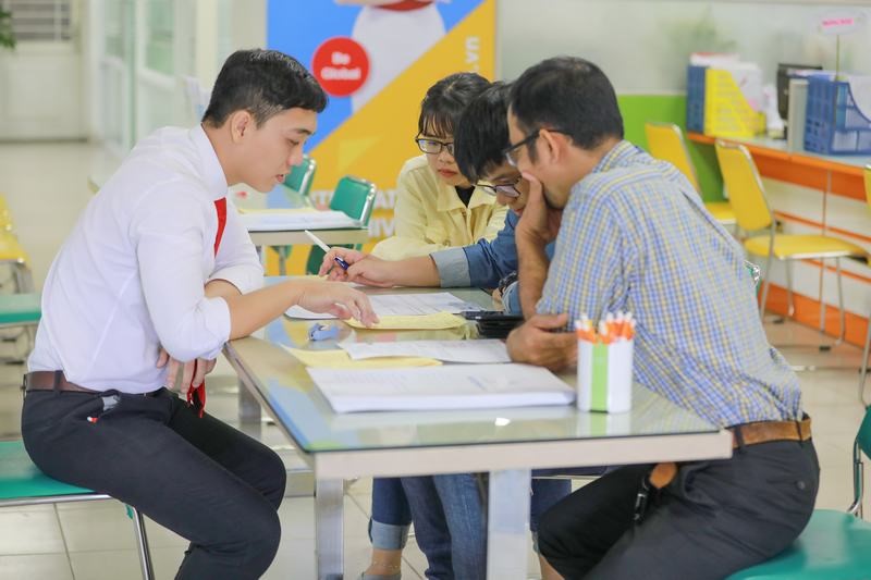 nganh-quan-he-cong-chung