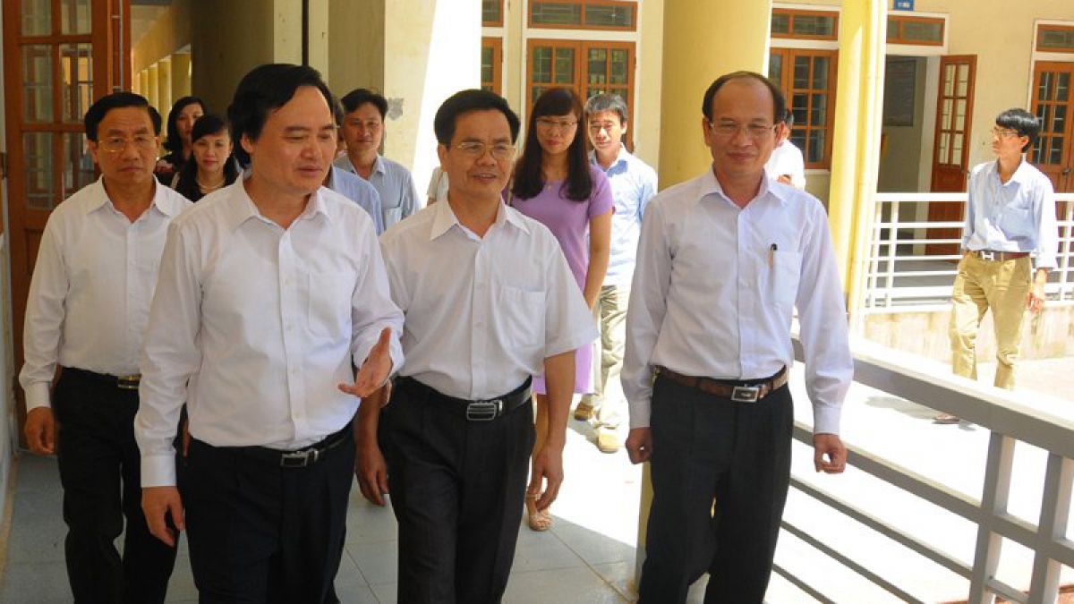 bộ quyết định r&agrave; so&aacute;t lại quy chế thi tuyển 