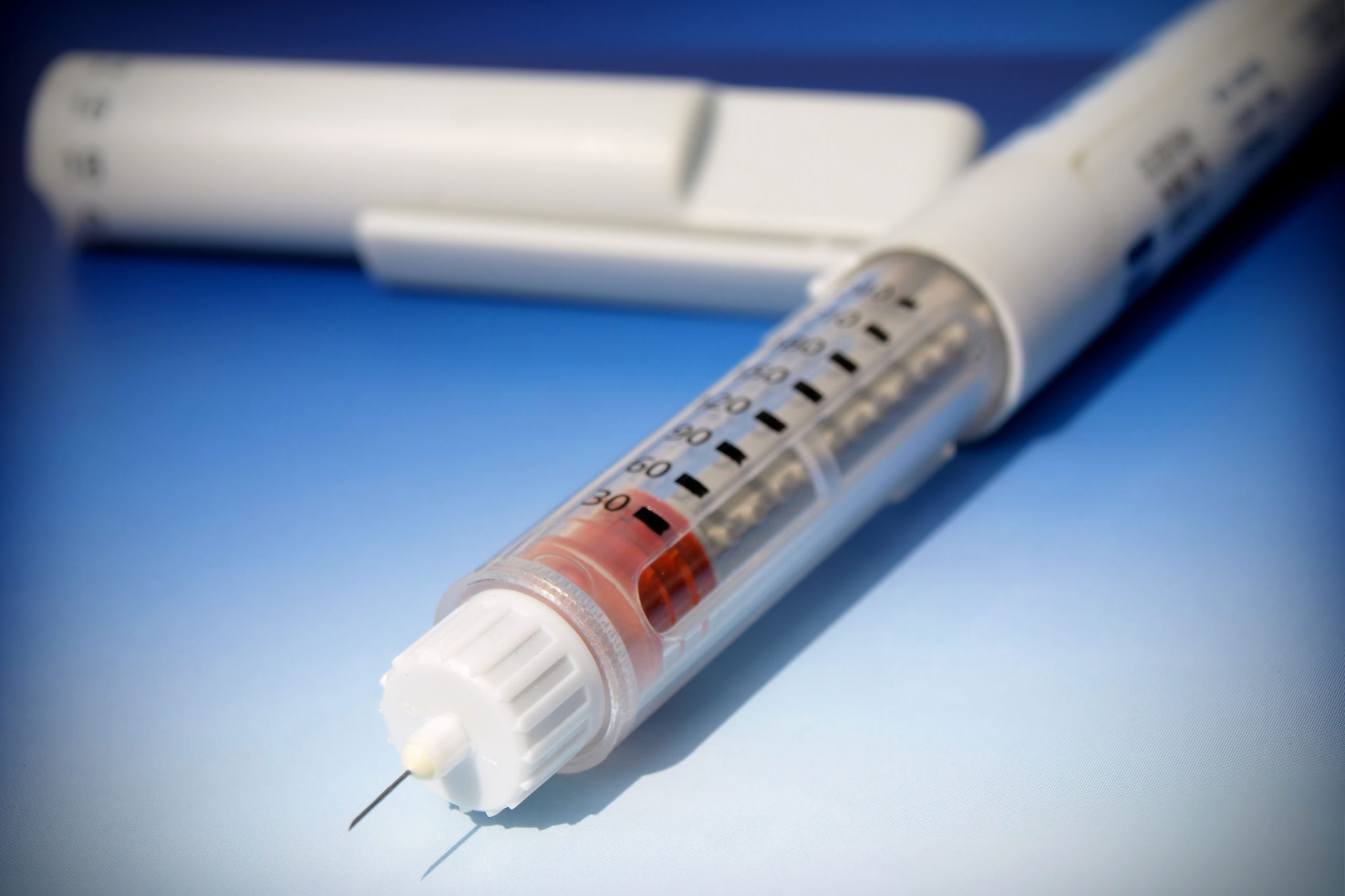 Thuốc Inssulin R So sánh hai loại thuốc Insulin: Humulin R và Humalog