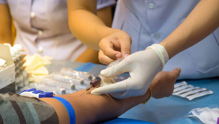 thong-tin-thuoc-adalimumab