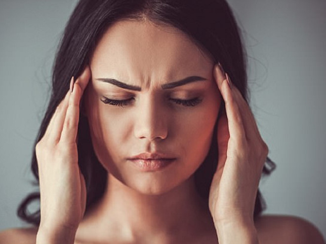 Tanganil 500 mg thường d&ugrave;ng trong trị c&aacute;c cơn đau đầu, ch&oacute;ng mặt, hoa mắt