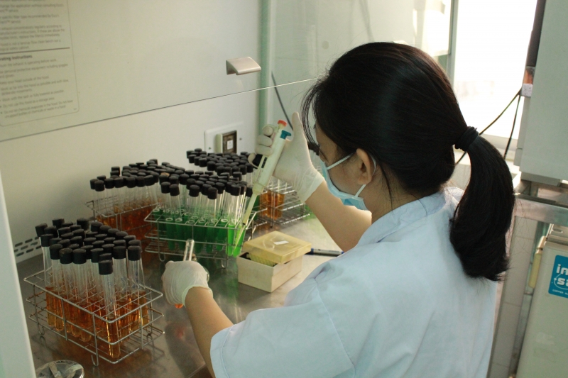 Xét nghiệm vi sinh học để xác định nguyên nhân bệnh nhiễm trùng