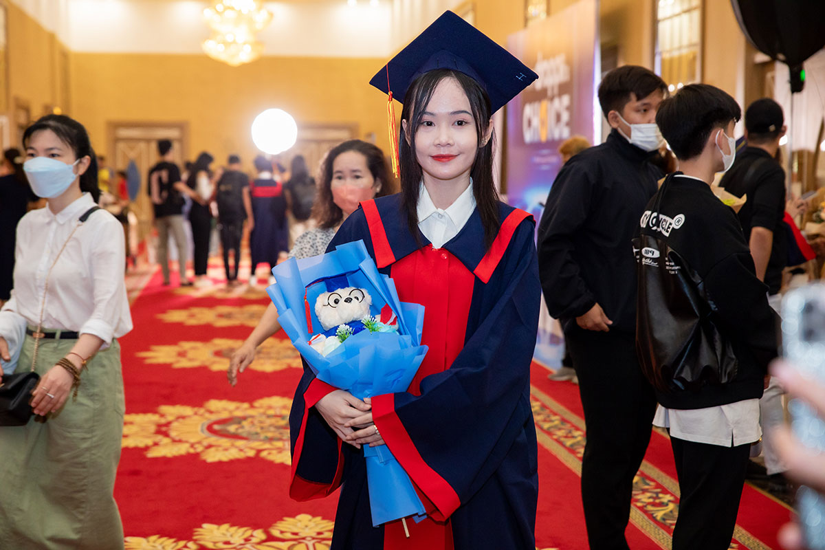 Lễ trao bằng tốt nghiệp Trường Cao đẳng Y Dược S&agrave;i G&ograve;n