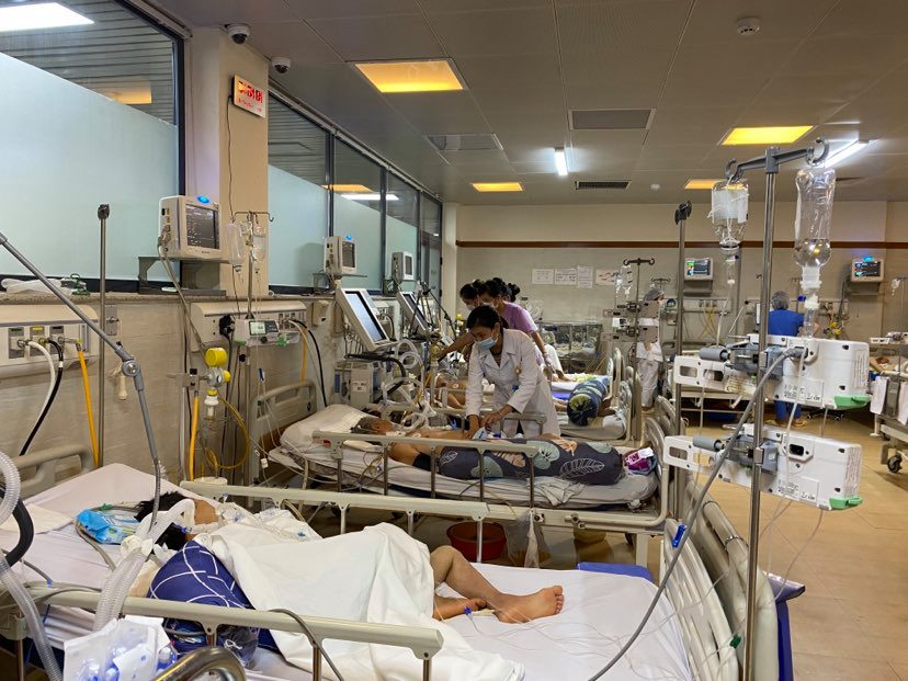 Trời lạnh, Khoa Cấp cứu và Đột quỵ kín bệnh nhân, nhiều người phải thở máy