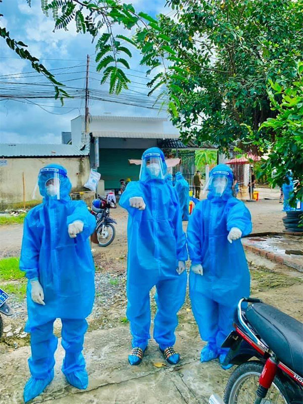 Sinh viên Trường Cao đẳng Y Dược Sài Gòn tình nguyện chống dịch Covid-19