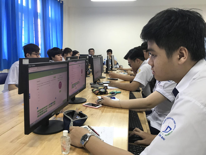 Từng bước tiến tới kỳ làm bài thi THPT quốc gia trên máy tính