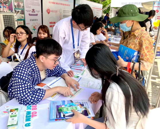 Tuyển sinh ĐH 2023 diễn ra sớm